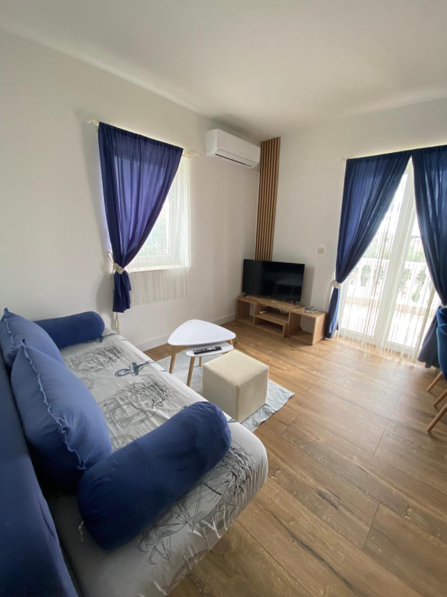 Apartments Villa Dalmatina Vodice Bagian luar foto