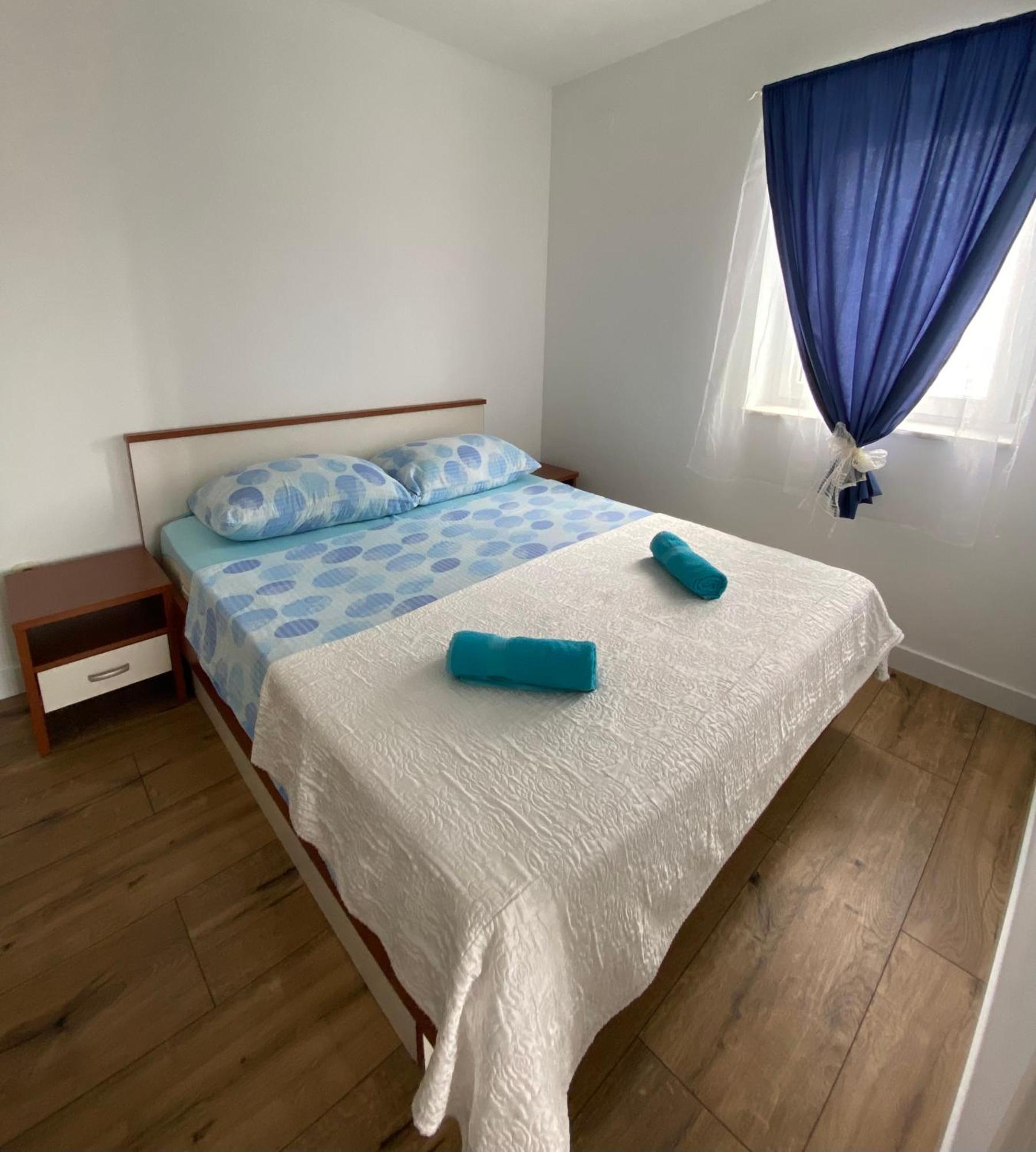 Apartments Villa Dalmatina Vodice Bagian luar foto