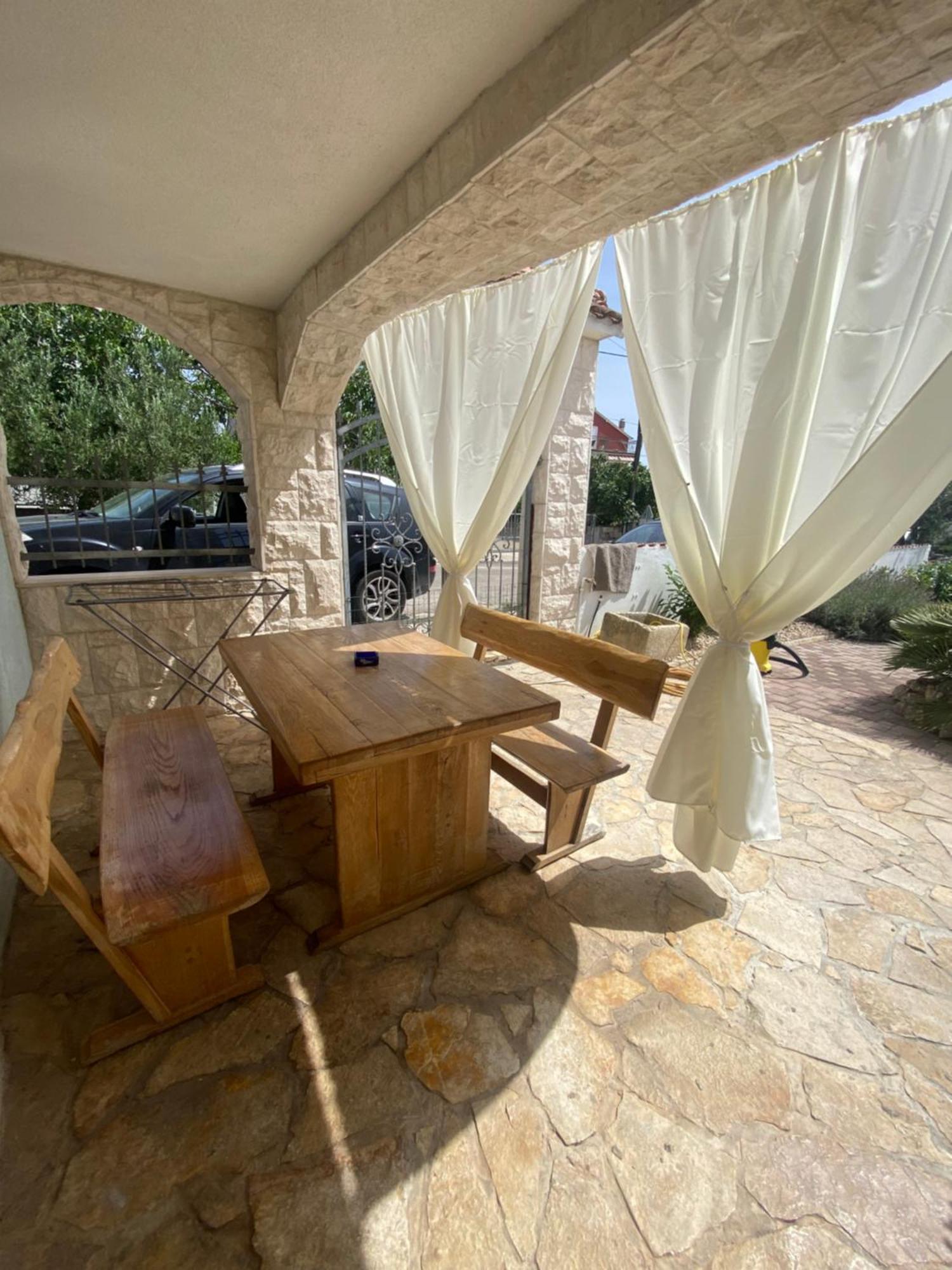 Apartments Villa Dalmatina Vodice Bagian luar foto
