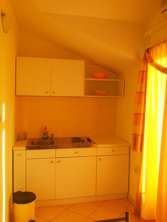 Apartments Villa Dalmatina Vodice Ruang foto