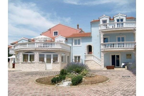Apartments Villa Dalmatina Vodice Bagian luar foto